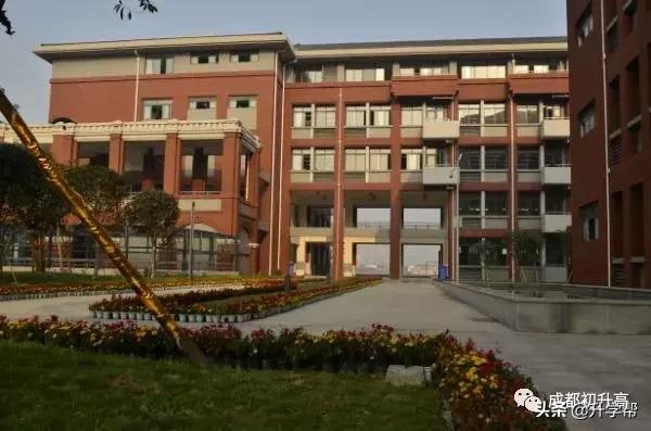 成都校园高颜值,成都环境最好的高中