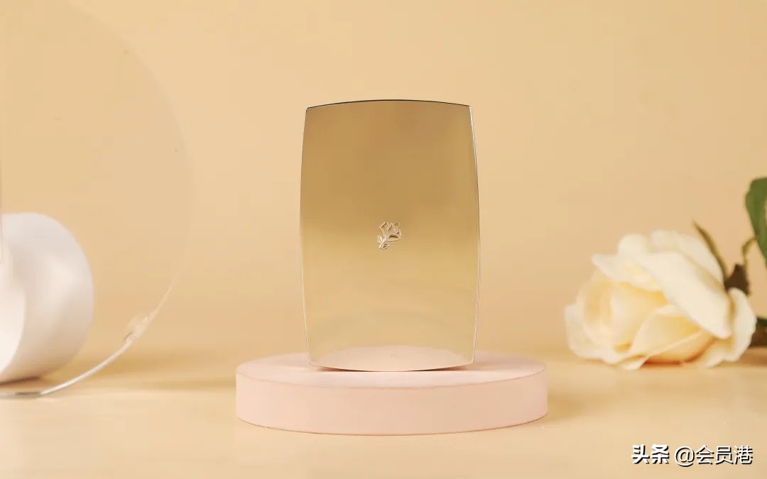 大牌湿粉饼遮瑕持久不脱妆前三名,阿玛尼粉饼遮瑕持久不脱妆第一名