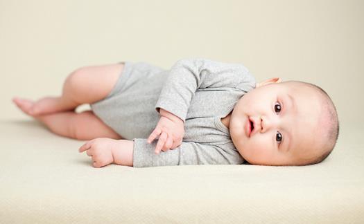 宝宝脐带化脓出血，迟迟不掉？引起感染触及诸多并发症不容小觑