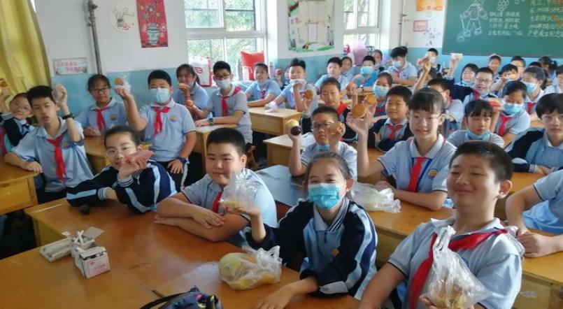 小学校园喜迎中秋欢乐喜庆活动,团结小学中秋节文艺汇演