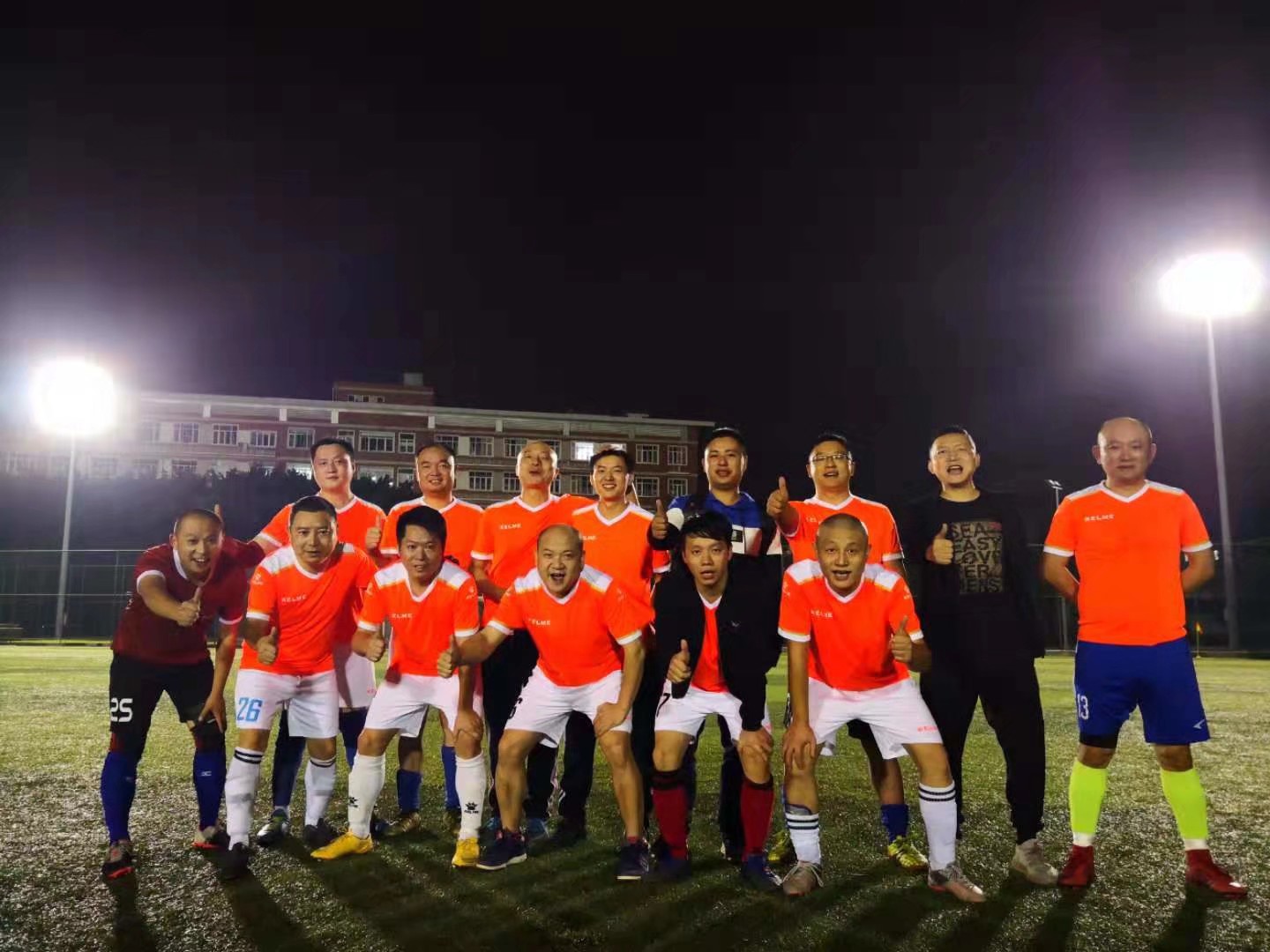 不负韶华我们都是追梦人公益广告,不负韶华我们都是追梦人完整版