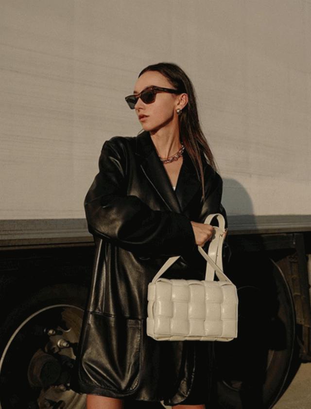 买到质量太差的包,买到质量不好但好看的包要退吗