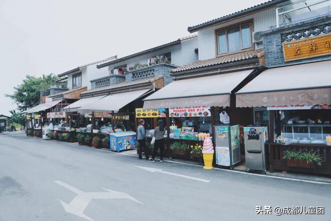 空港花田和空港体育公园哪个好,空港运动公园看飞机攻略