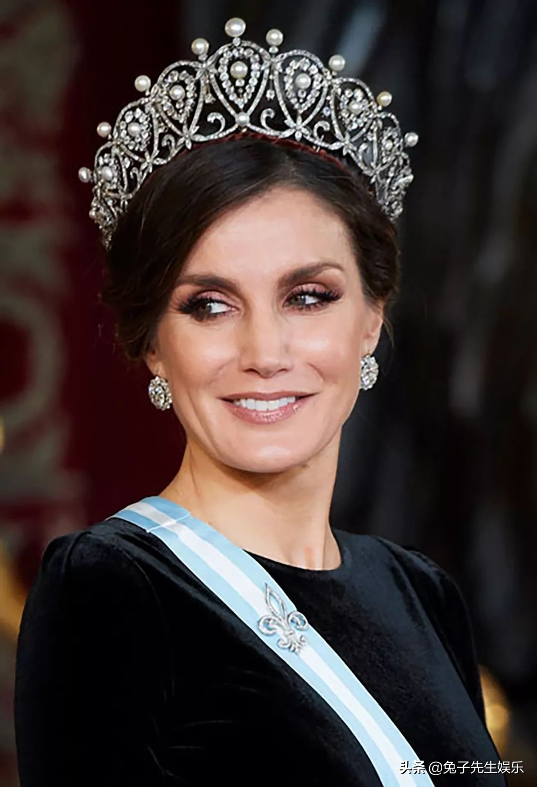 47岁西班牙王后二婚,47岁西班牙王后太惊艳