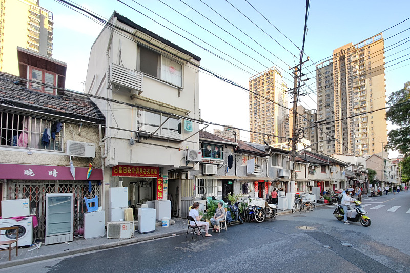 20年楼梯房和高层电梯房哪个好,十年后电梯房和楼梯房的优势