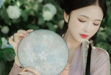 儒林外史马二先生形象分析,儒林外史中马二的形象