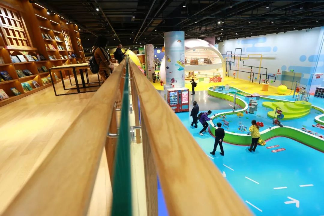 look缃戠孩,look鍝ュ摜