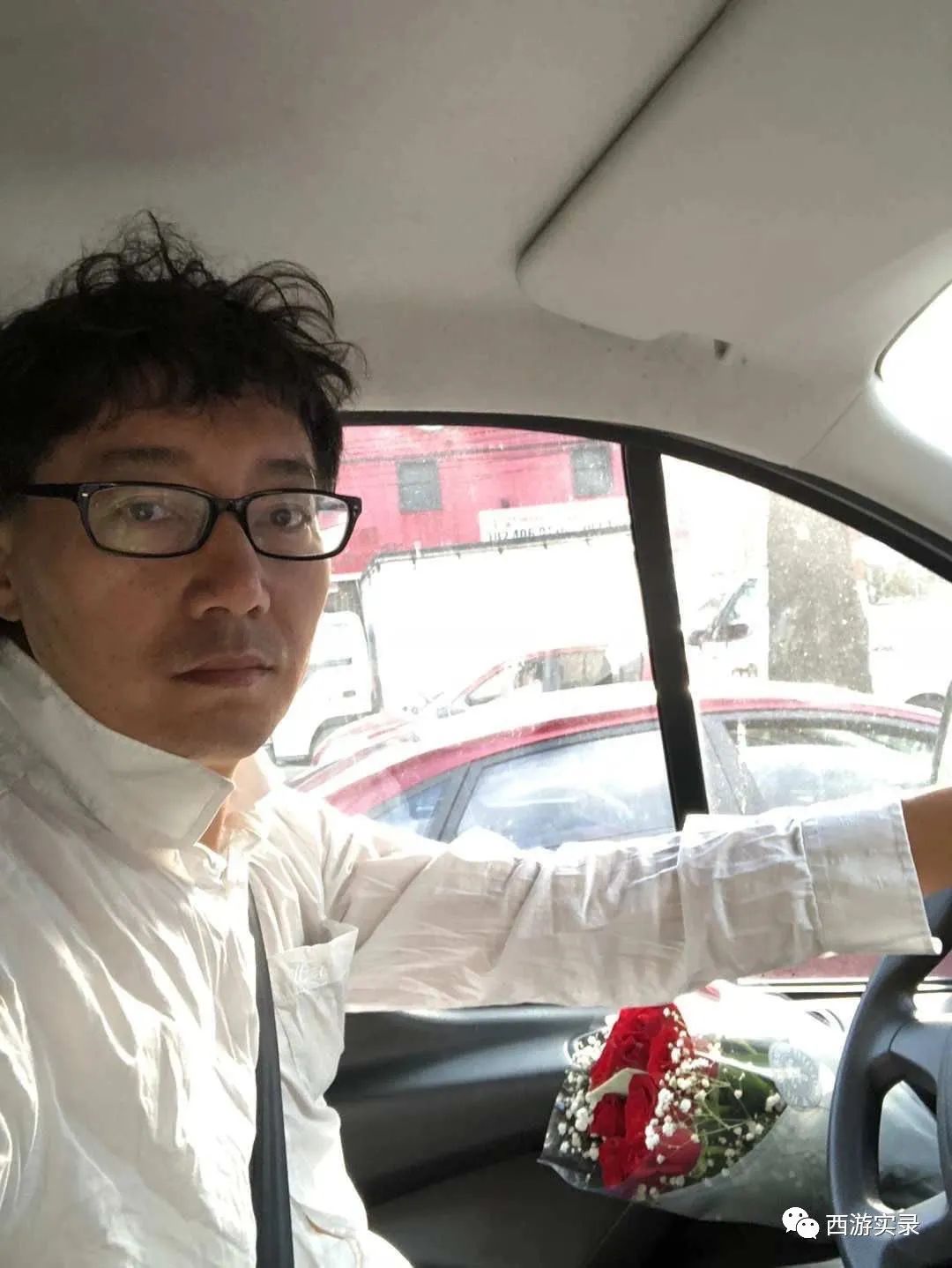 三进三出哥伦比亚送鲜花求爱，沪C穿越五大洲、第一次在南美相亲