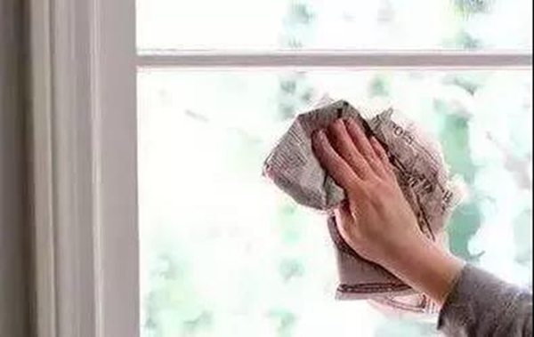 新鞋子里面的纸团用来干嘛的,新鞋里的纸团有什么用