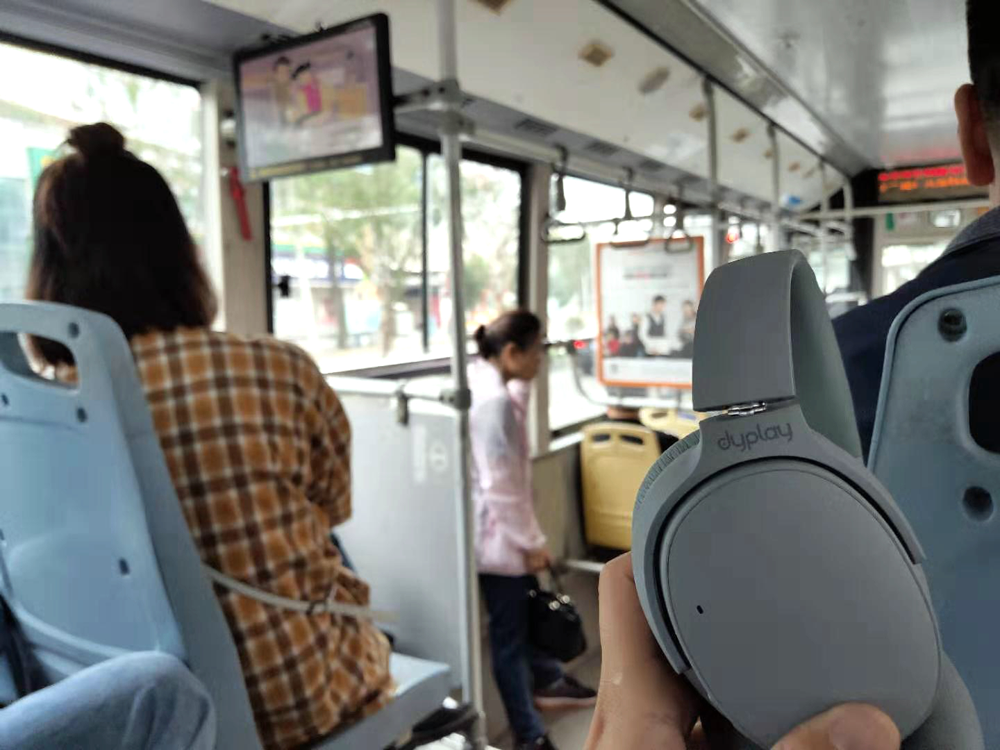 打破外国技术垄断，多场景实测！国产降噪耳机有话要说