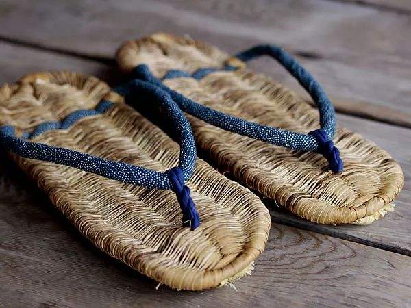 谁发明了世界上最原始的鞋子,最早发明鞋