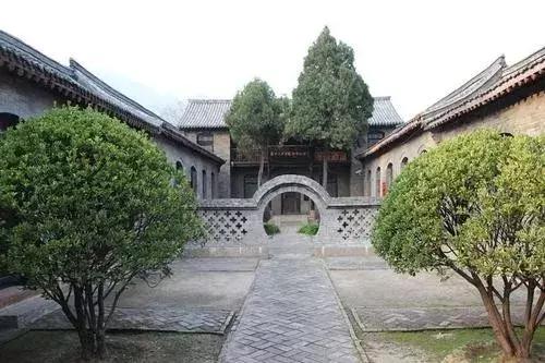 这里是李云龙的总部，上百位将军从此走出，被称为永远的红色圣地