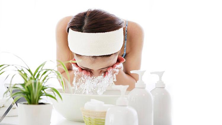 敏感泛红肌肤补水保湿产品,春季敏感肌肤泛红怎么修复