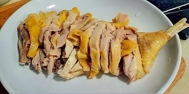 炖鸡只需加入这一味料香气四溢,怎样炖鸡好吃又简单不柴