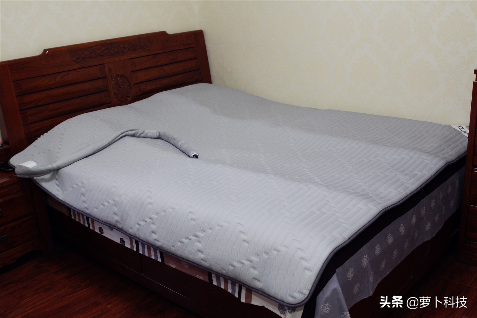 米家微控智能床垫,小米水暖床垫试用