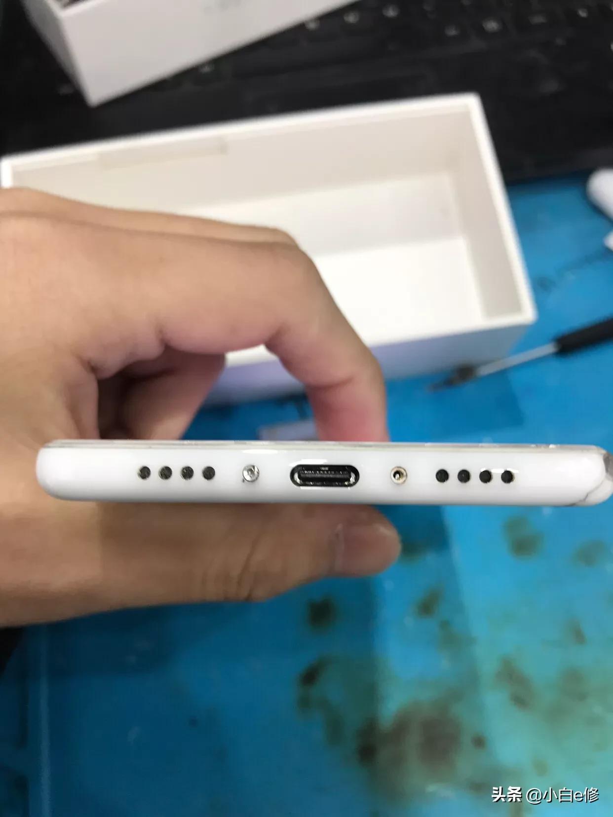 mix2陶瓷尊享版换后盖,小米mix2换屏官方价格