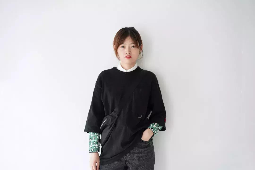 买回来的压箱底衣服,压箱底的旧衣服这样穿一秒变时髦