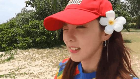 易烊千玺买权志龙同款鞋,易烊千玺助理权志龙鞋