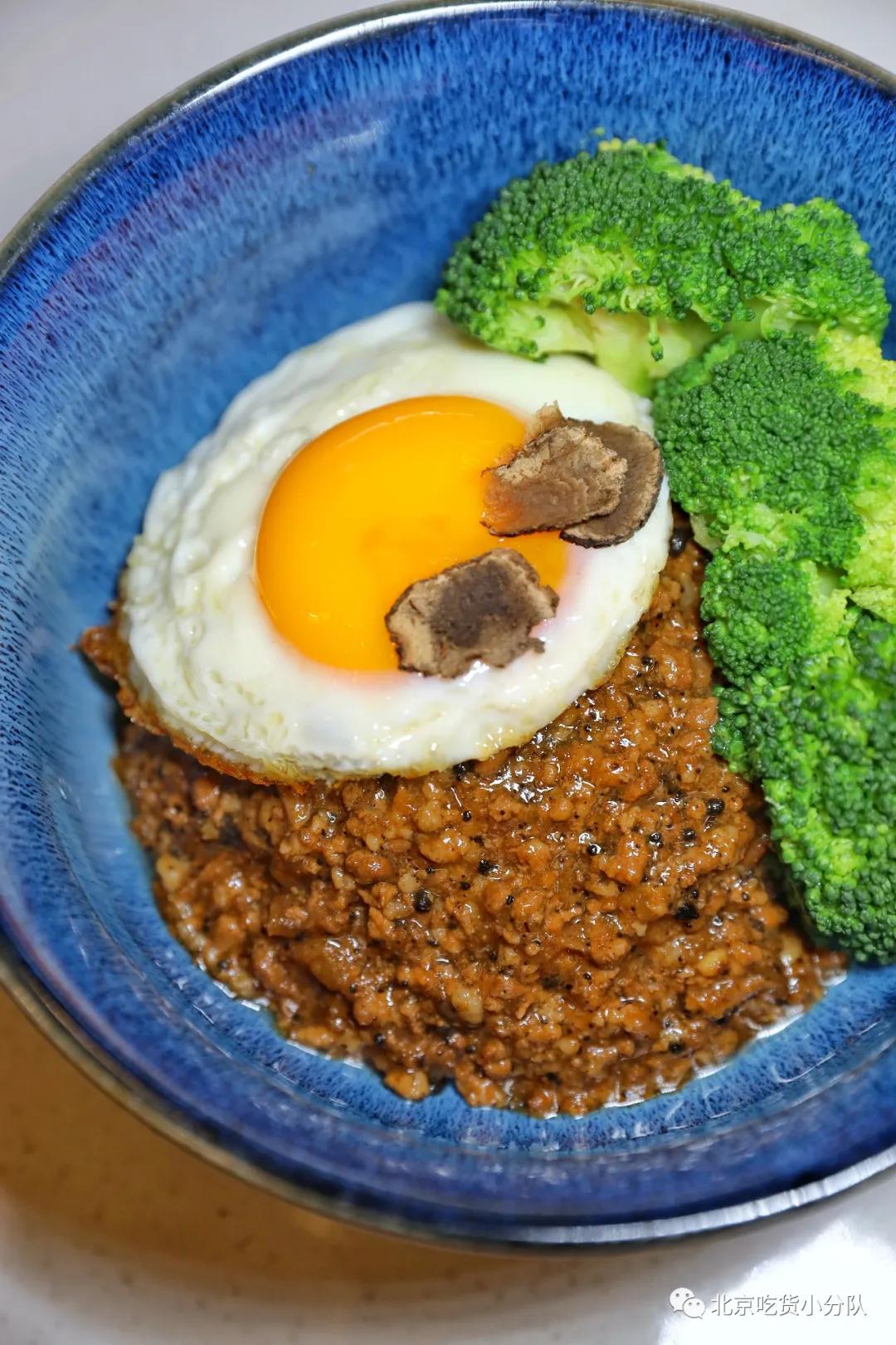 在北京吃遍全国30个地方的招牌菜,北京一天吃遍两个商场的快乐