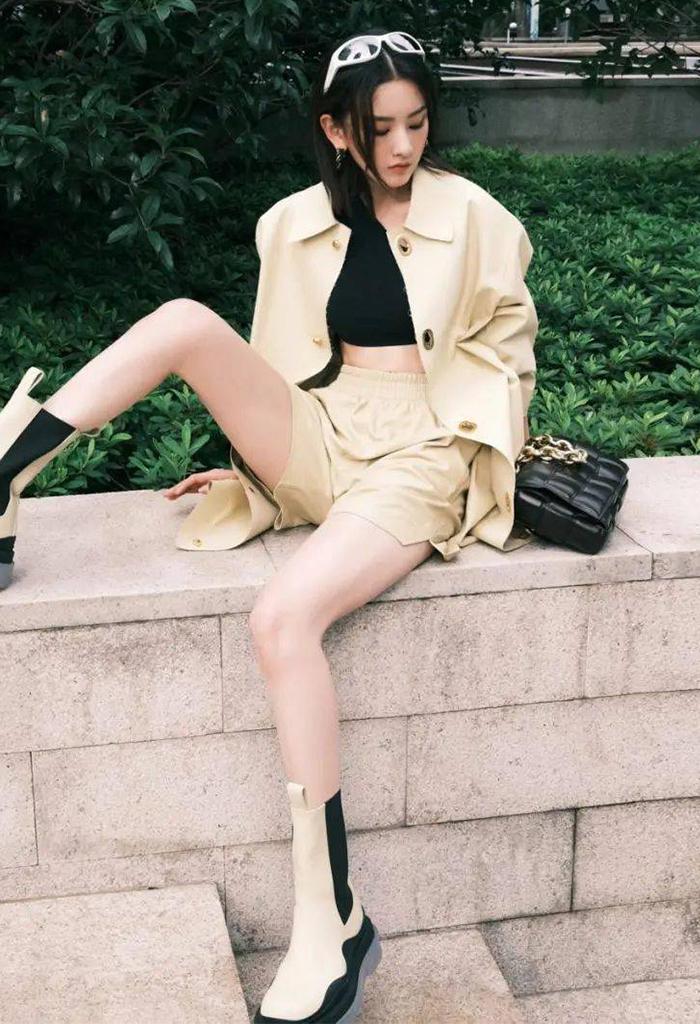 双肩包韩版潮流百搭时尚大气,双肩包韩版潮流最新款