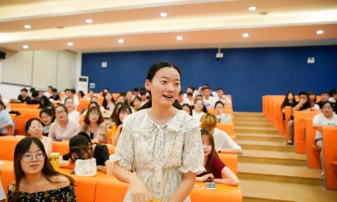 就业季专家来解惑—物通网董事长为物流专业大学生带来满满干货