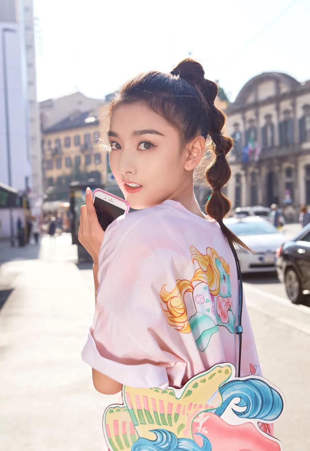 不要再披头散发了减龄高马尾教程,别披头散发啦这款美发1分钟搞定