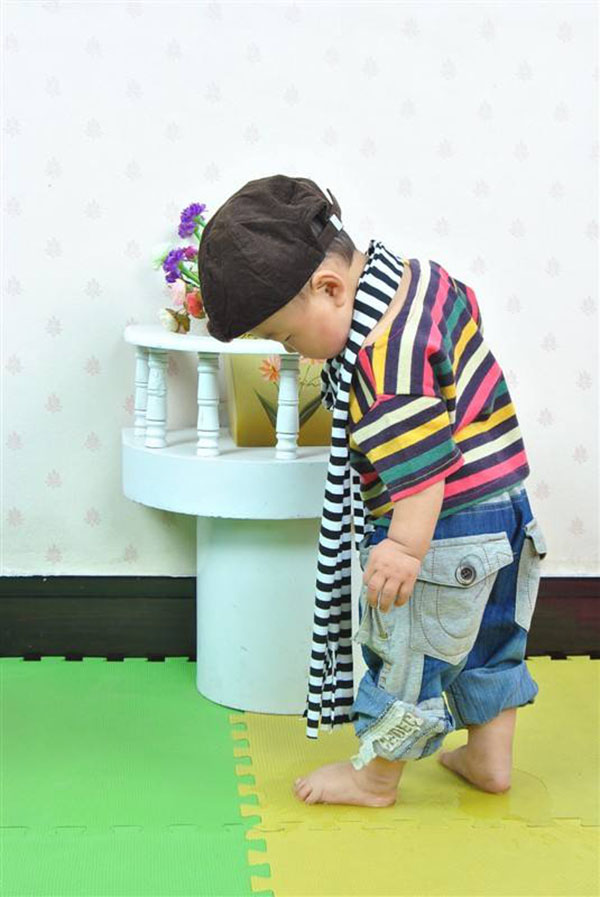 孩子老是憋尿怎么引导,小孩喜欢憋尿的心理原因