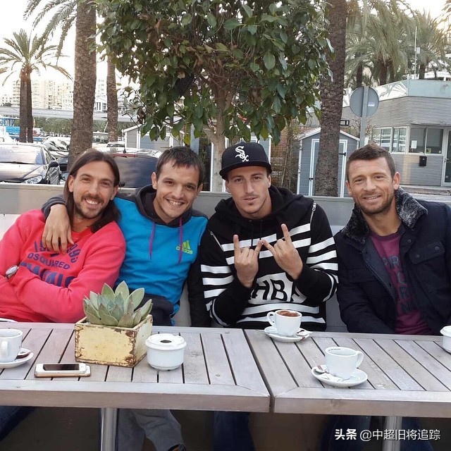 夺冠热门大逆转中超旧将梅开二度,14年的坚持33岁的他迎来中超首秀