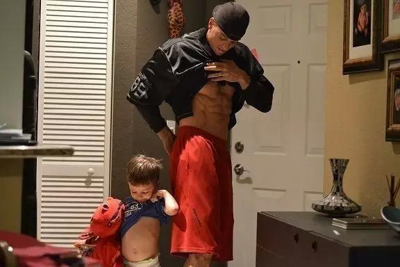 雕刻腹肌深度训练,雕刻腹部肌肉训练