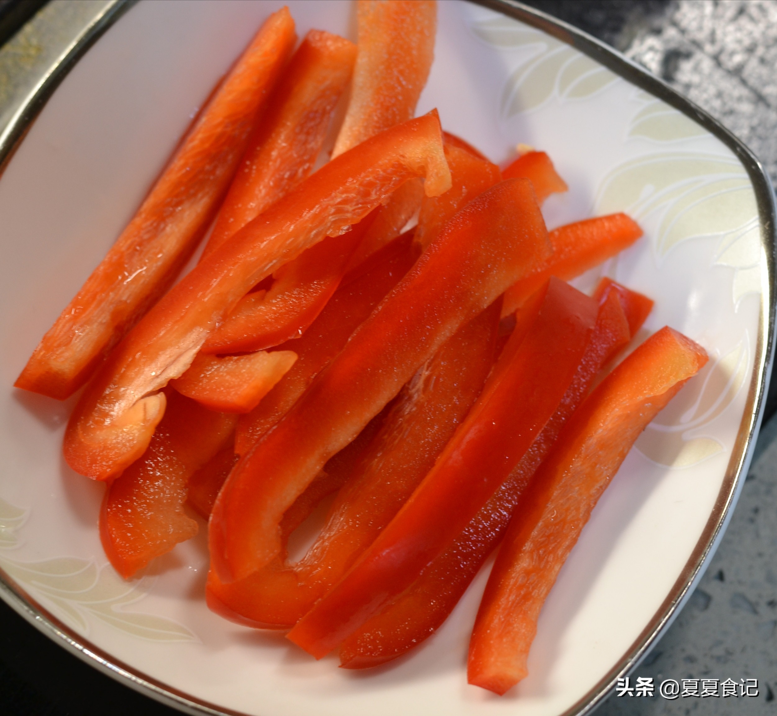 粤式清蒸多宝鱼,上海口味清蒸多宝鱼