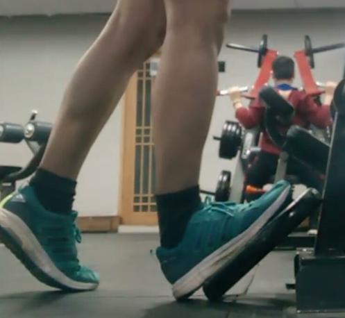 跑步时小腿抽筋是什么原因,跑步时小腿老抽筋是什么原因