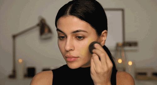 夏天油性皮肤脱妆严重，这6个日常小技巧，让你妆容精致嗨一天