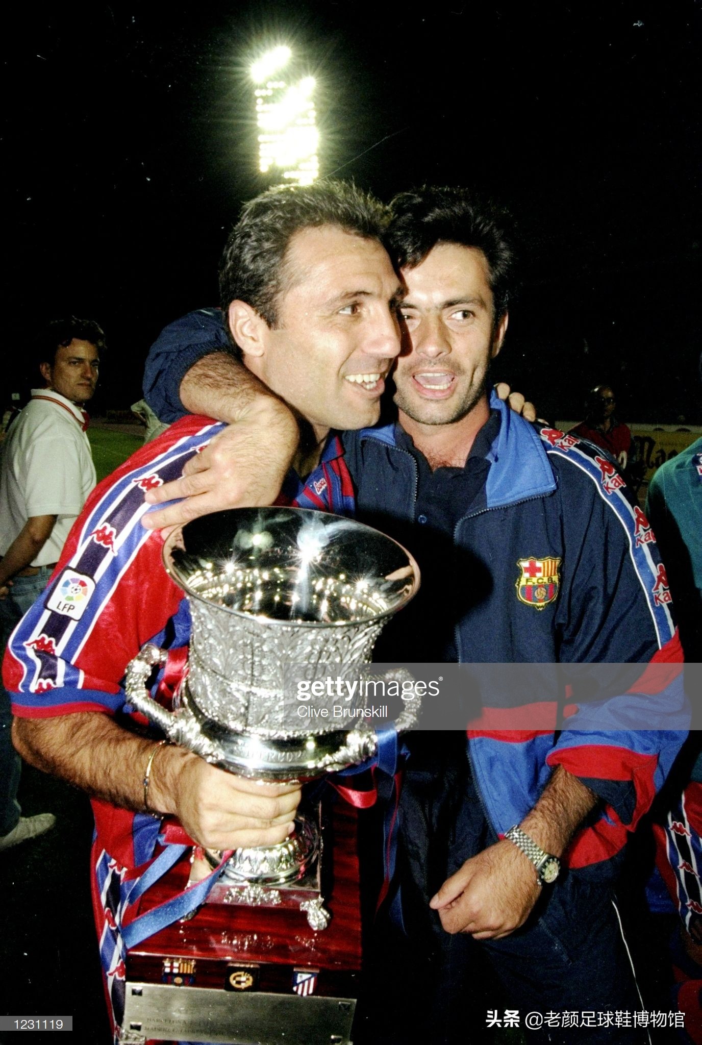 被终身禁赛的共产主义球王，最痛恨皇马的巴萨巨星曾经当过炊事员