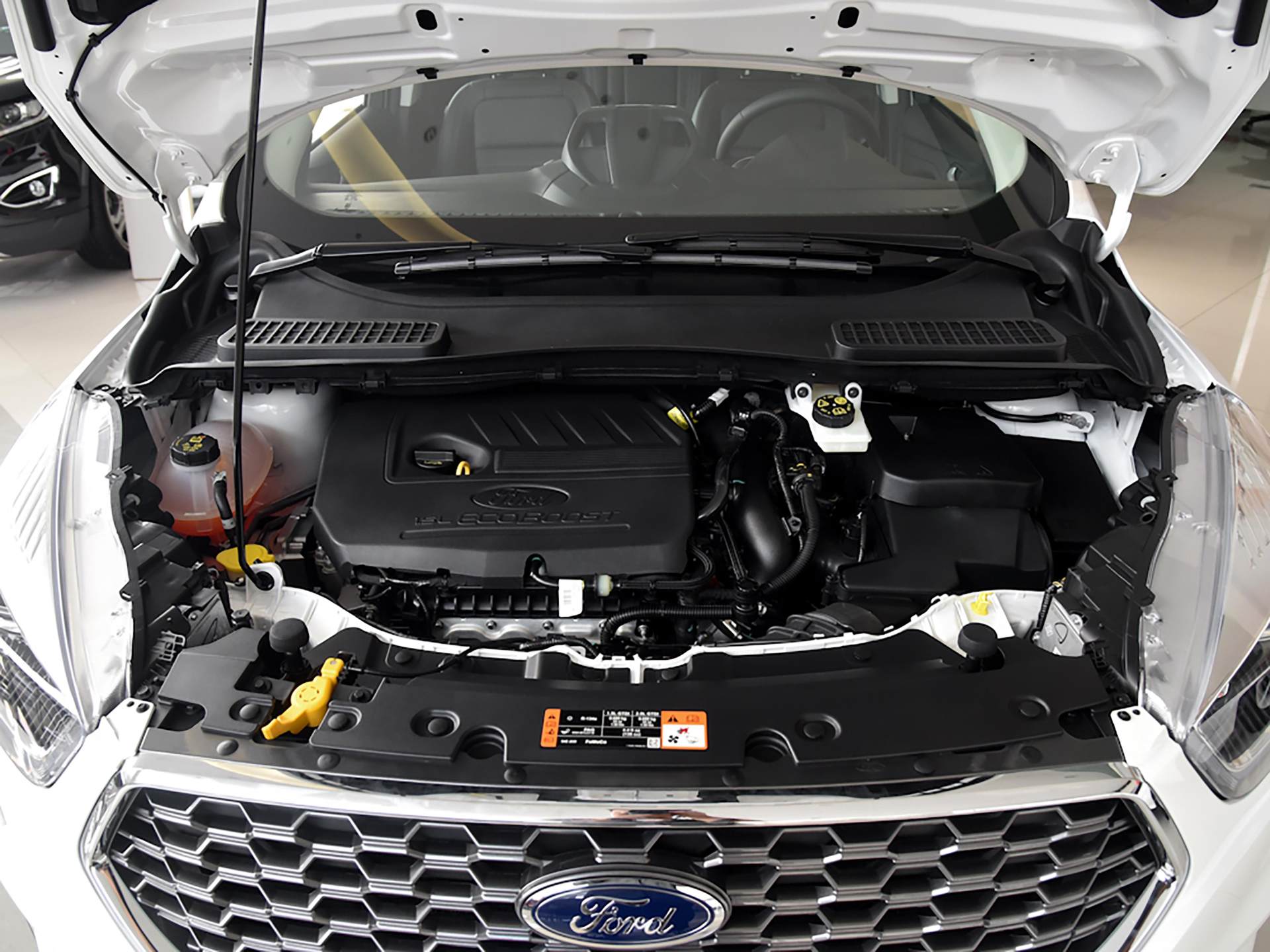 福特翼虎2.0t四驱性能测试,四缸油耗低的车型