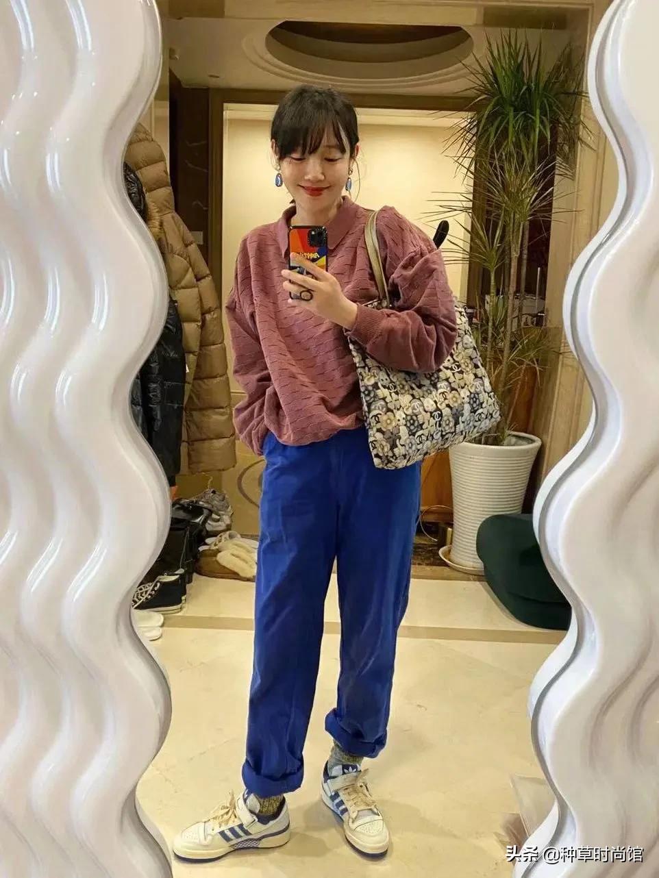 雾霾蓝和克莱因蓝哪个显白,宝蓝跟克莱因蓝哪个显白