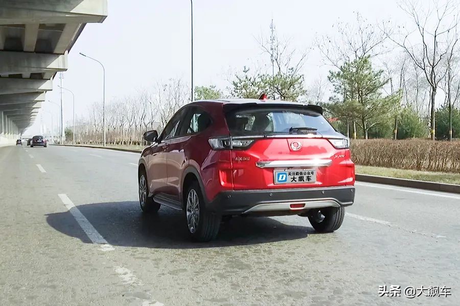 比燃油车便宜电动汽车,油车代步电动汽车