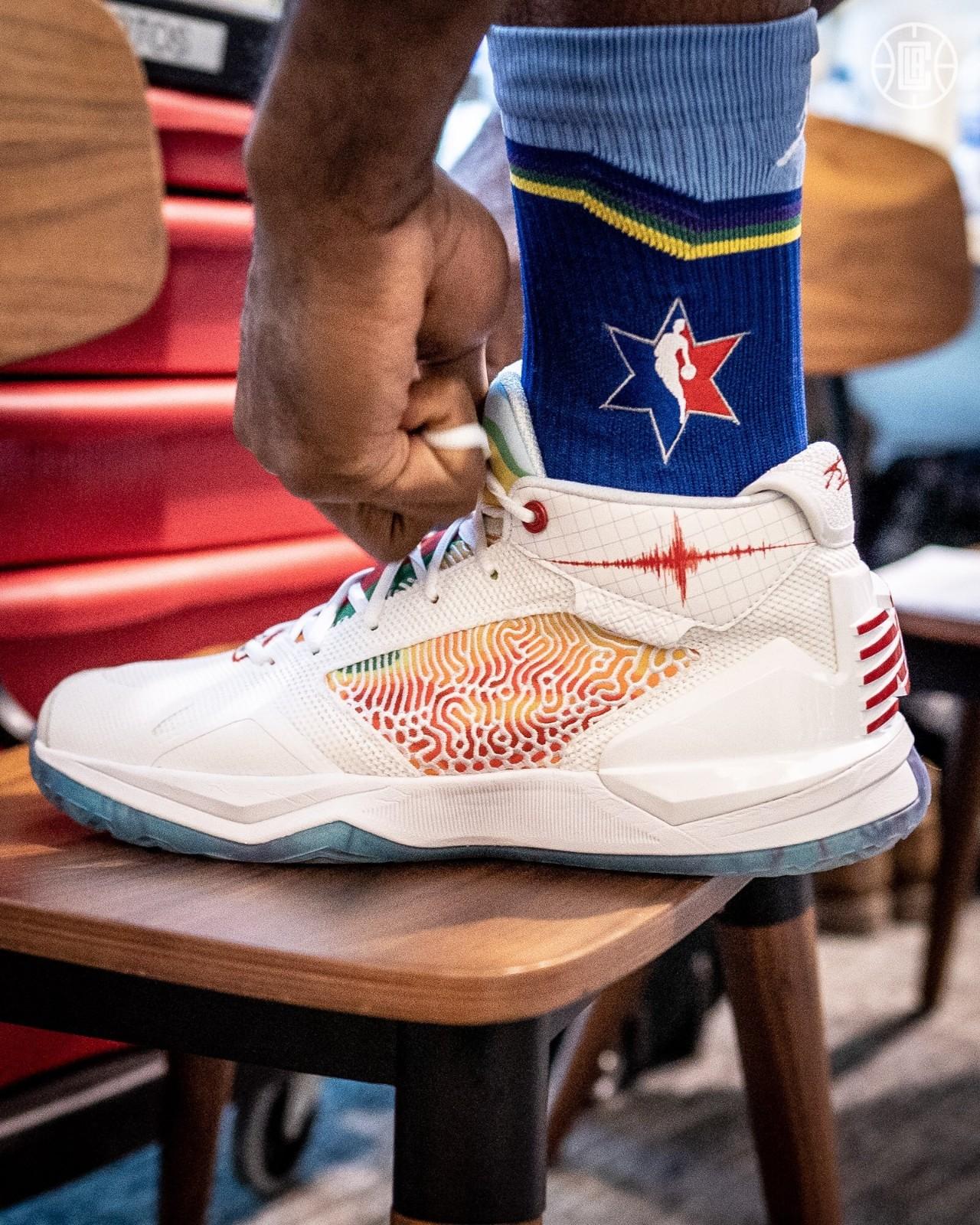 伦纳德冠军mvp,伦纳德获科比mvp奖视频