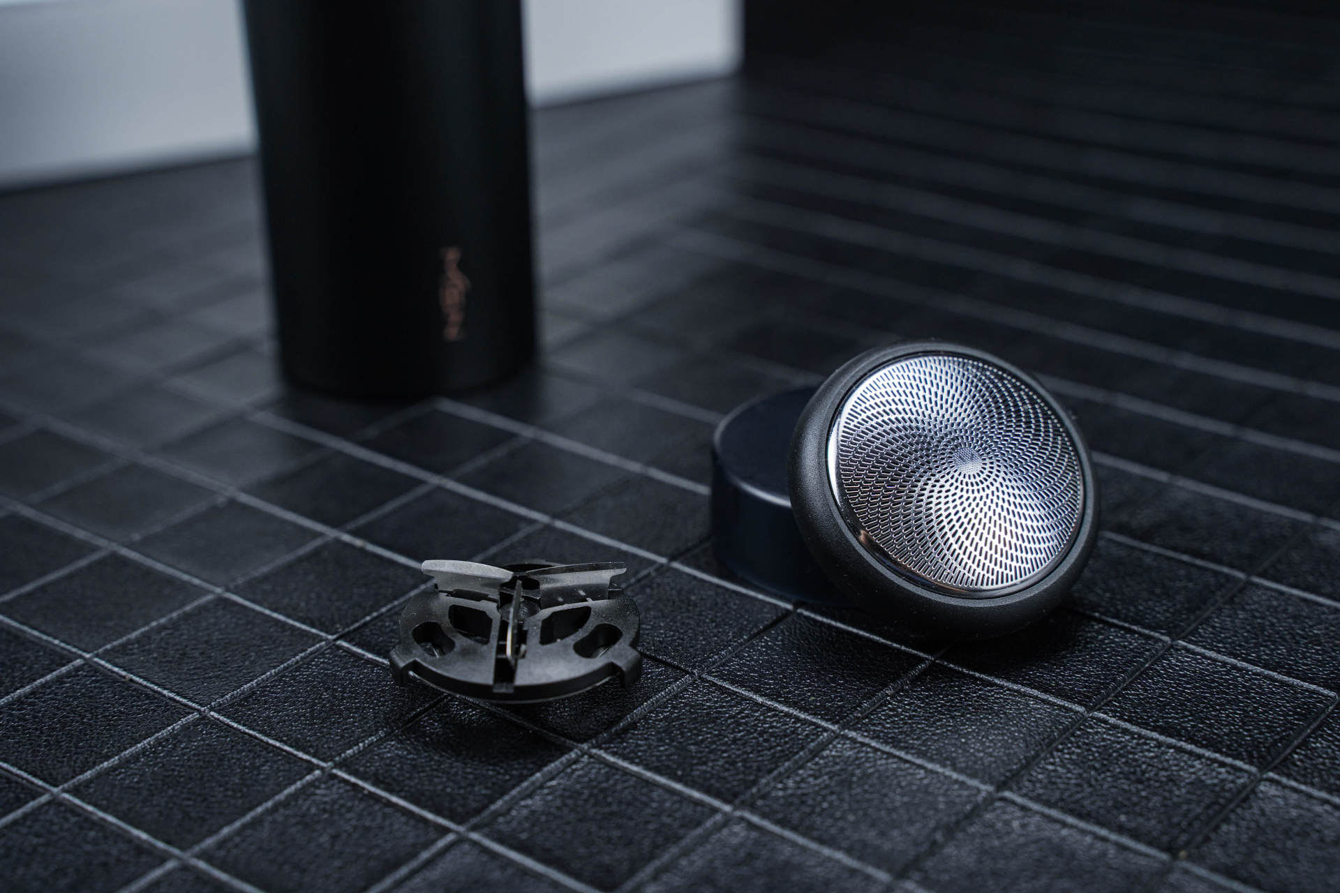 型男必备迷你剃须刀便携超长待机,型男必备小米剃须刀怎么选才超值