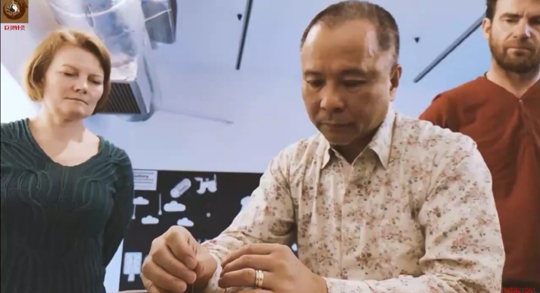 治疗心动过速或过缓的首选穴位,心跳过快心脏供血不足中医怎么治