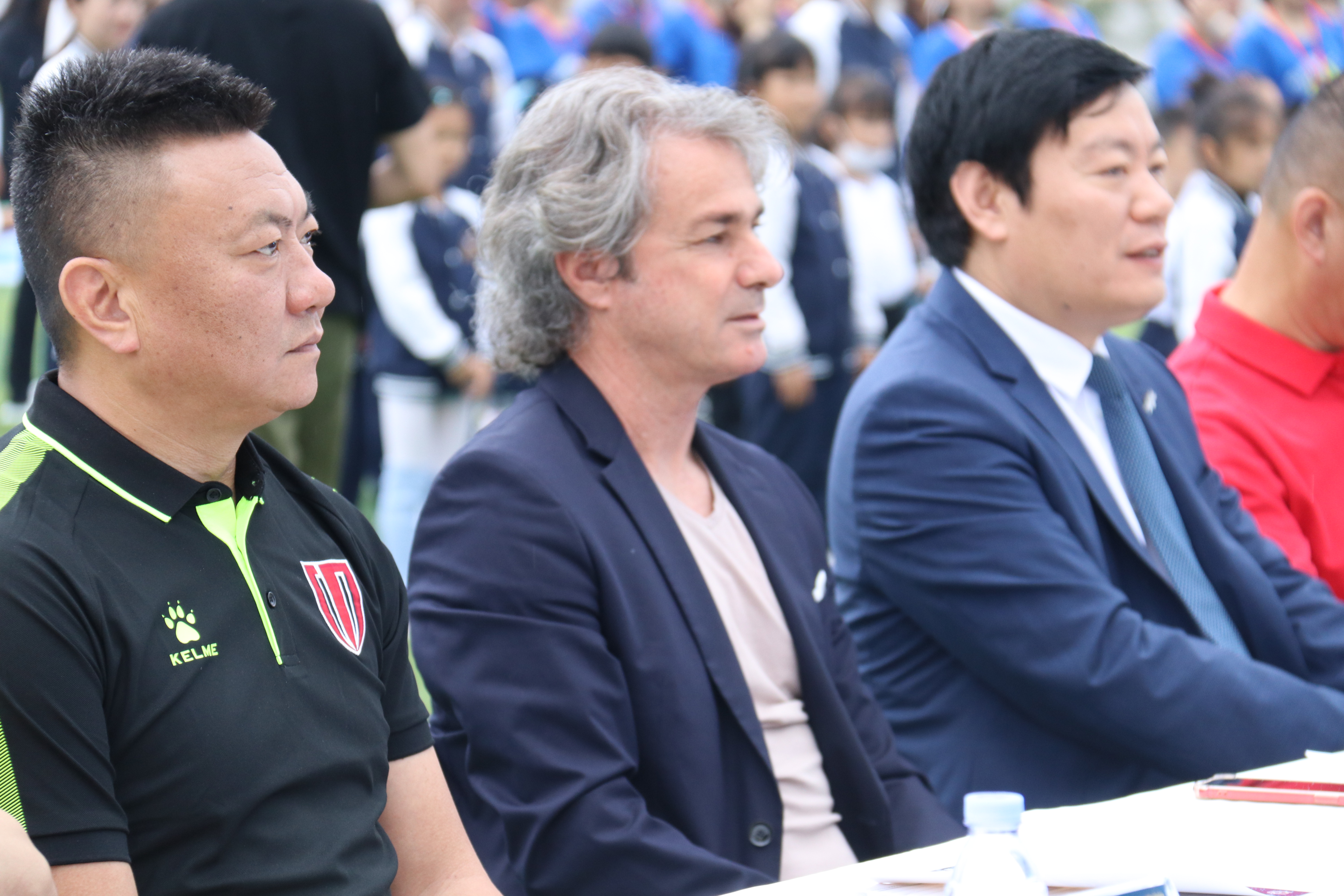 这所最美的“水墨校园”迎来首届足球春季联赛！AC米兰球星都来了