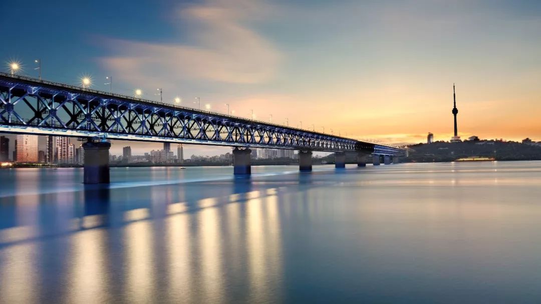 一入武汉热血腾,从此爱上这座城