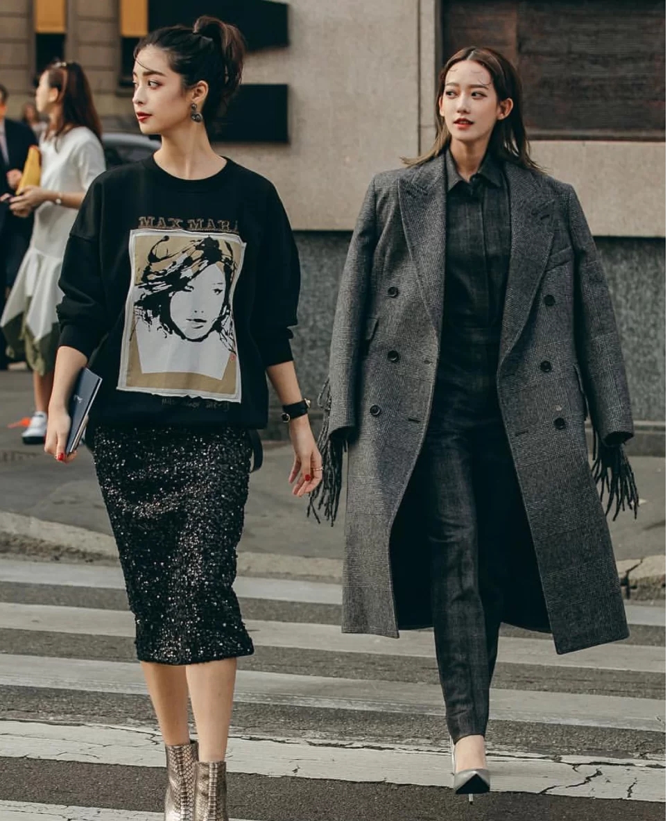 韩国小姐姐的时尚日常穿搭白色系,跟着韩国小姐姐学穿搭清新又时尚