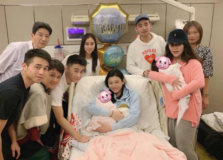 奚梦瑶产后现身,奚梦瑶晒高清照秀孕肚曲线超完美