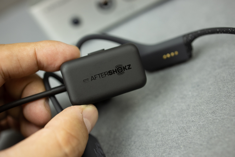 边洗澡边听歌费不费电量,边洗澡边听歌有什么后果