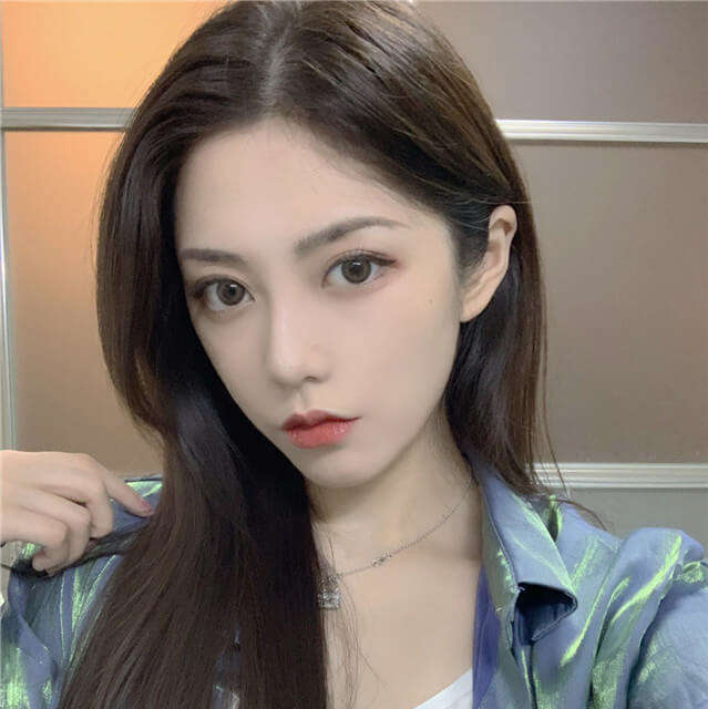 擦脸护肤品正确步骤顺序,护肤品化妆步骤的先后顺序图