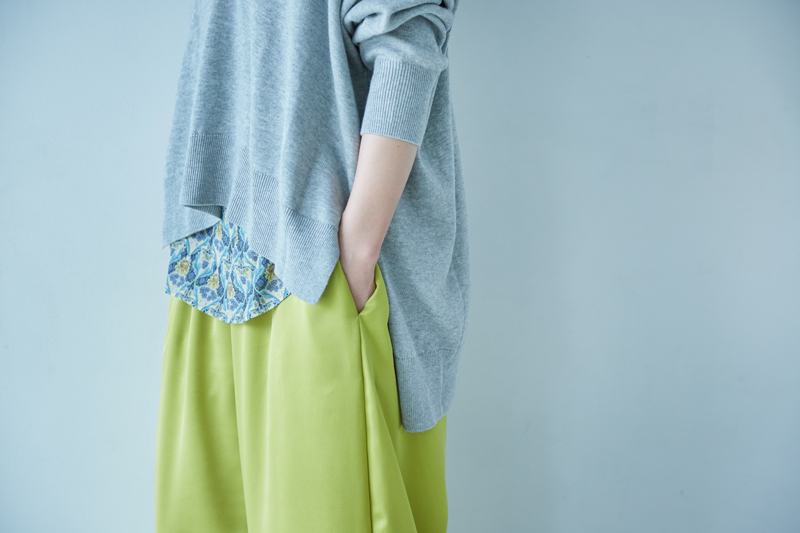 在日本生活中怎么穿衣,复古缎面长裤穿搭