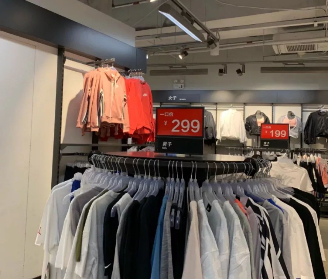 60块钱买回来的鞋,从哪里买阿迪耐克便宜正品