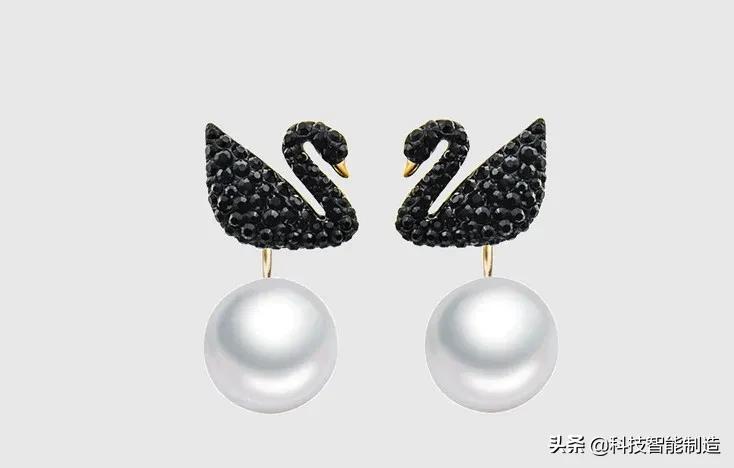 施华洛世奇到底是水晶还是玻璃,施华洛世奇价格高吗