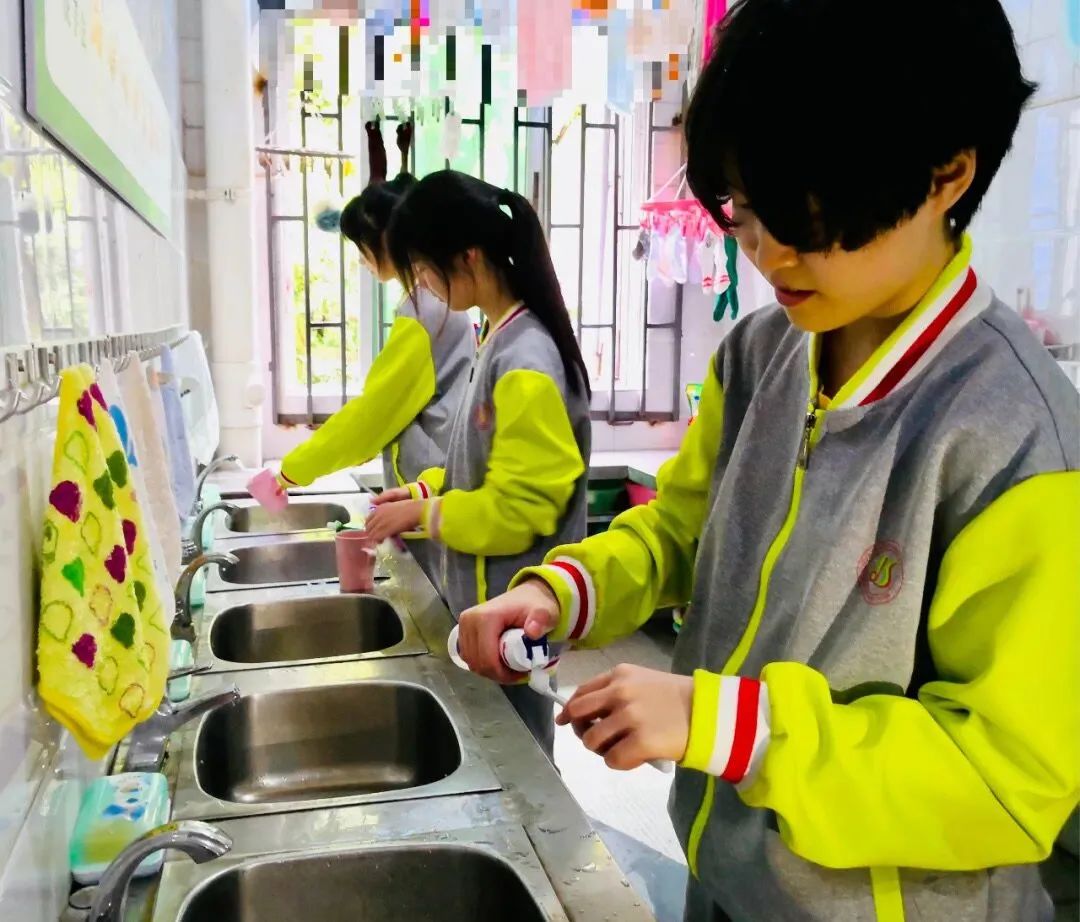 各大重庆学校宿舍,重庆宿舍条件比较好的学校