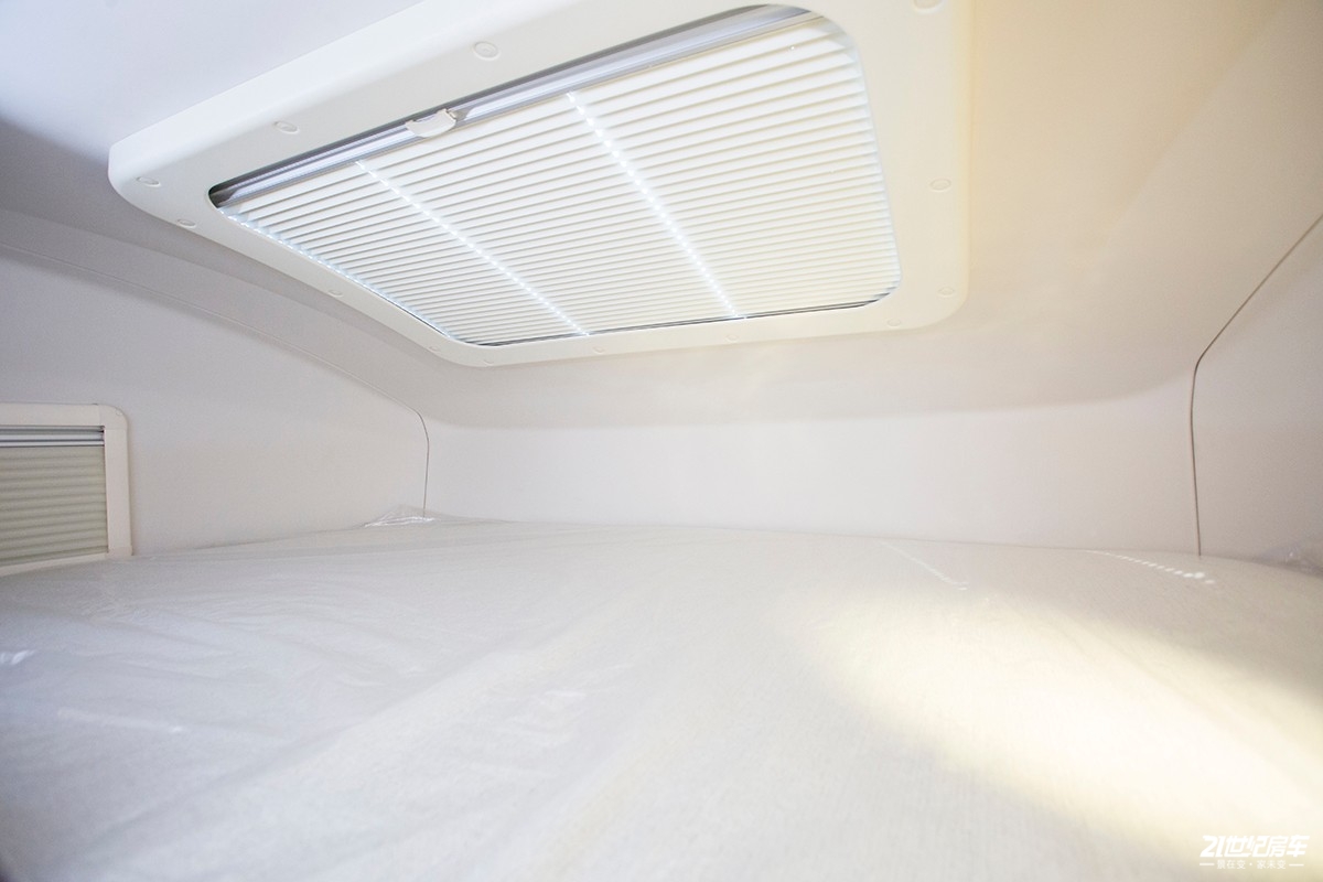 了解上汽大通maxusv90最新动态,上汽大通maxusv902023款2.0t短轴低顶